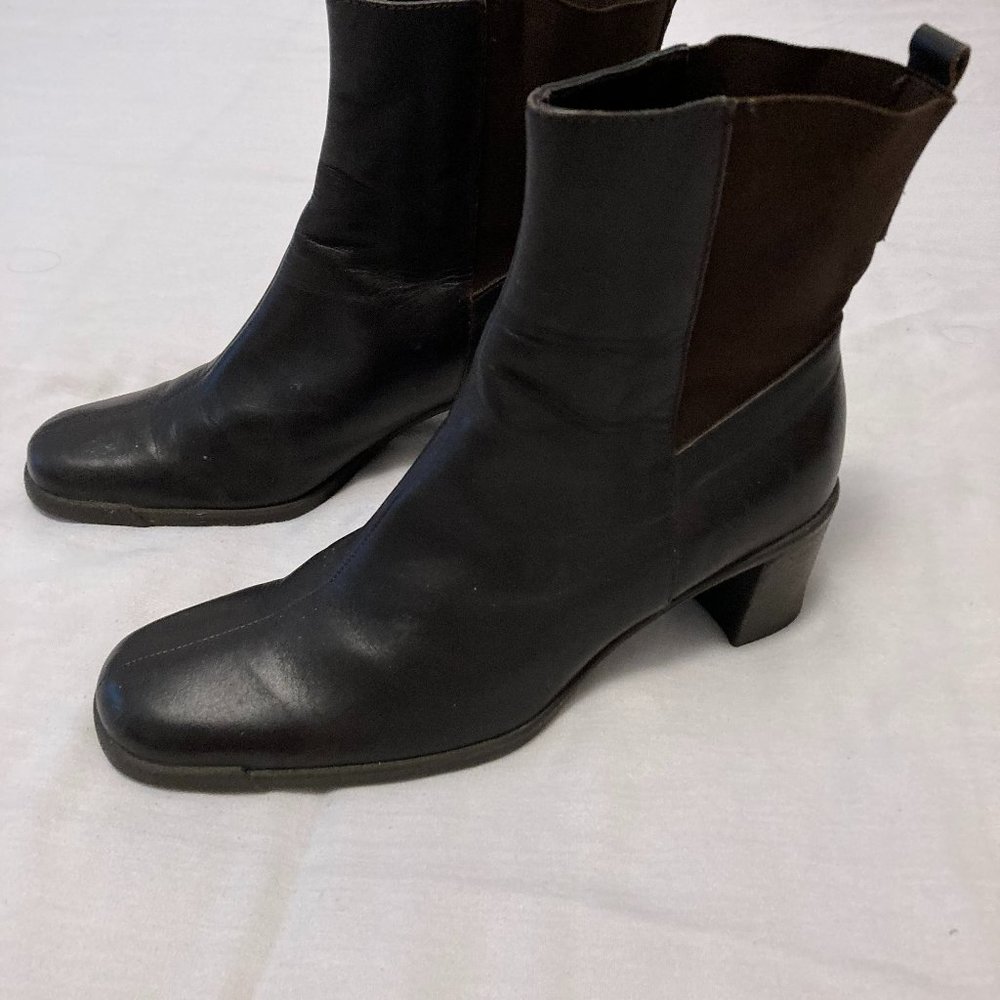 Aerosoles, Leather brown booties, size 7 1/2, excellent condition
